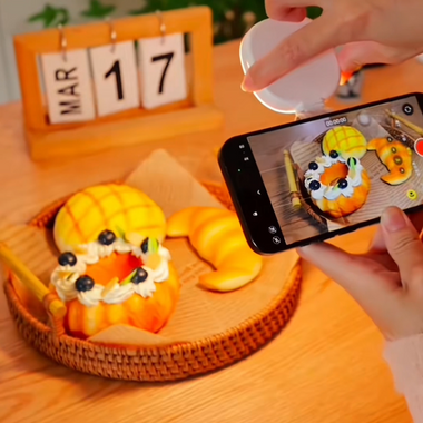 Mira Selfie Ring Light | Magnetic, Adjustable Brightness for Phone