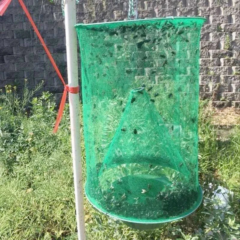 Hanging Fly Trap for Stables and Horse Yards – 1 Piece